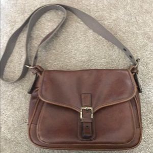 Crossbody messenger bag